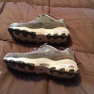 Skechers D'Lites Womens size 7.5
